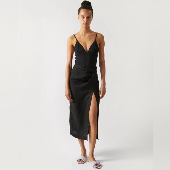 Casa | Raki Gaby Black Linen Knot Front Side Slit Midi Skirt EUC Size Medium - Picture 2 of 12